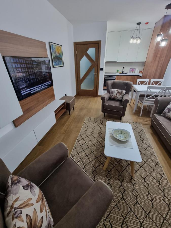 Fantastic New Centre Apartment Podgorica Exterior photo