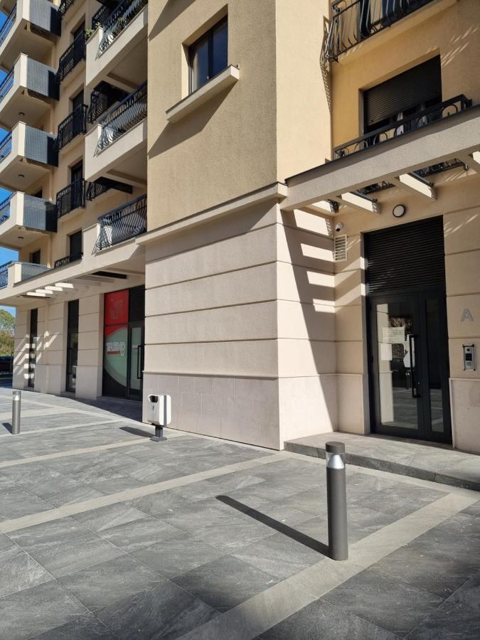 Fantastic New Centre Apartment Podgorica Exterior photo