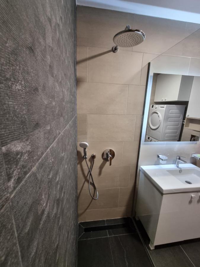 Fantastic New Centre Apartment Podgorica Exterior photo